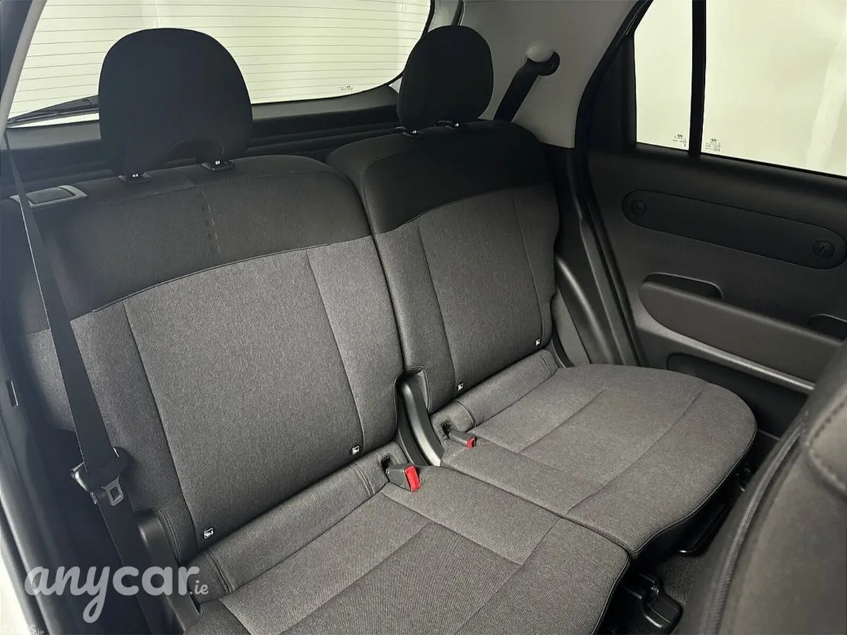 Hyundai INSTER MPV, Electric, 2025, White