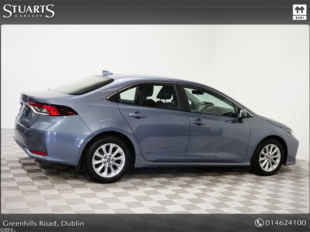 Toyota Corolla Saloon, Petrol Hybrid, 2022, Grey