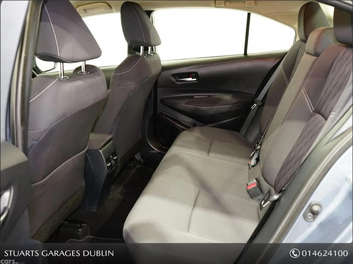 Toyota Corolla Saloon, Petrol Hybrid, 2022, Grey