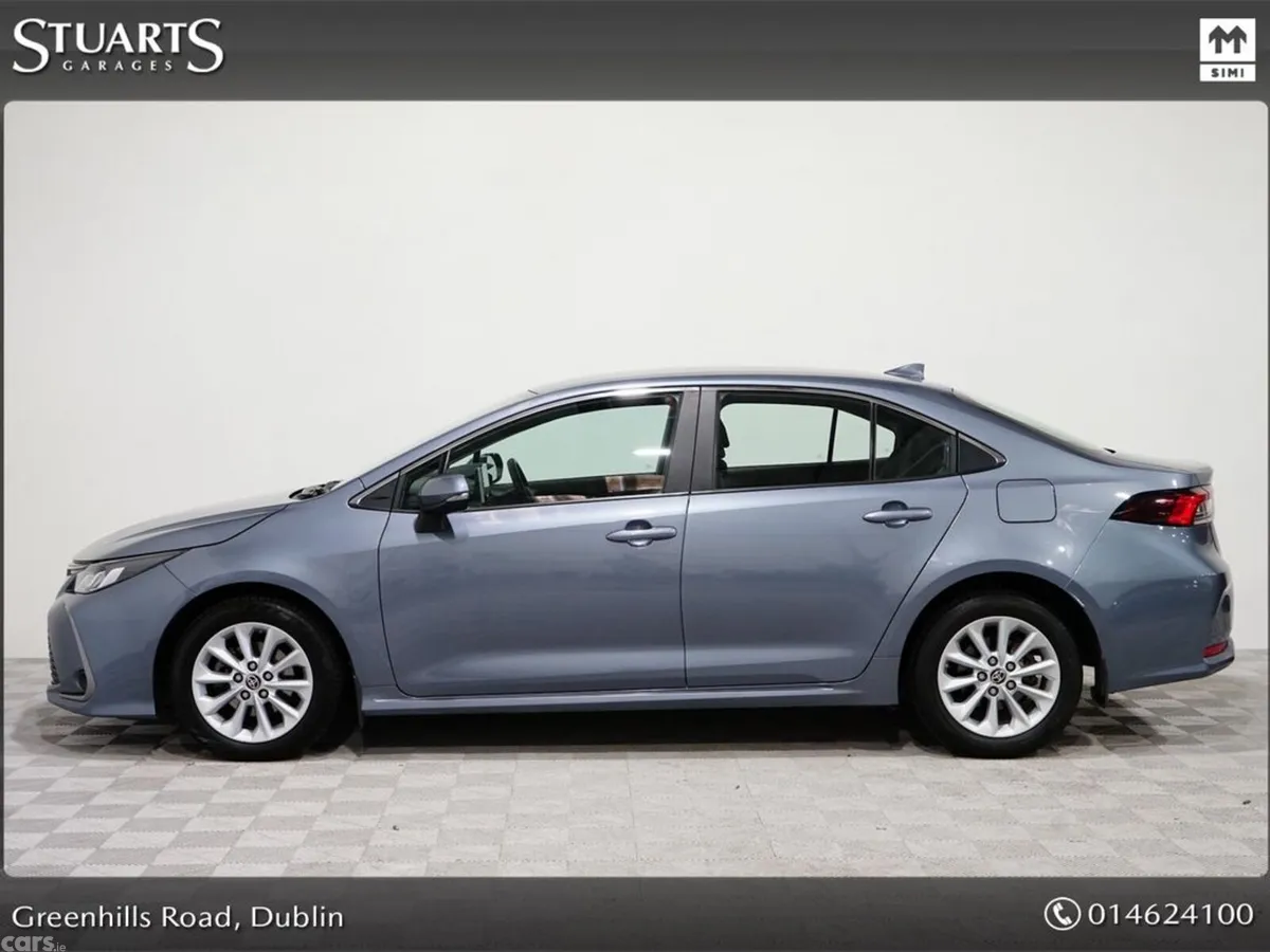 Toyota Corolla Saloon, Petrol Hybrid, 2022, Grey