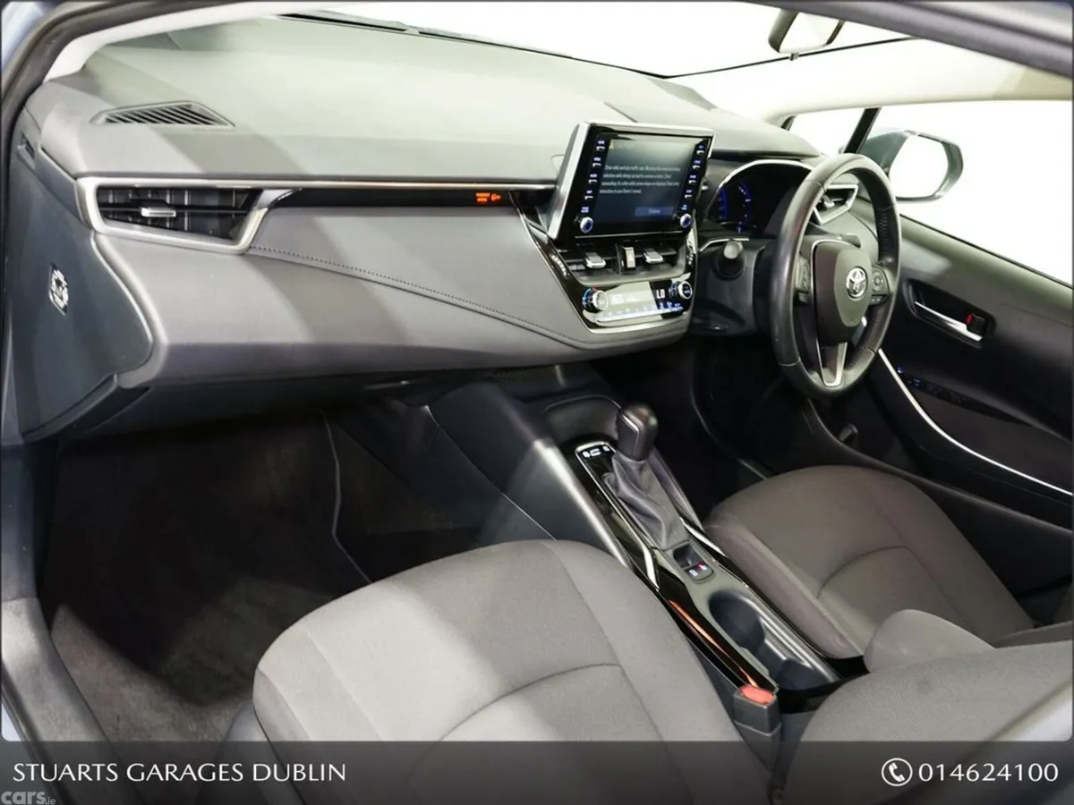 Toyota Corolla Saloon, Petrol Hybrid, 2022, Grey