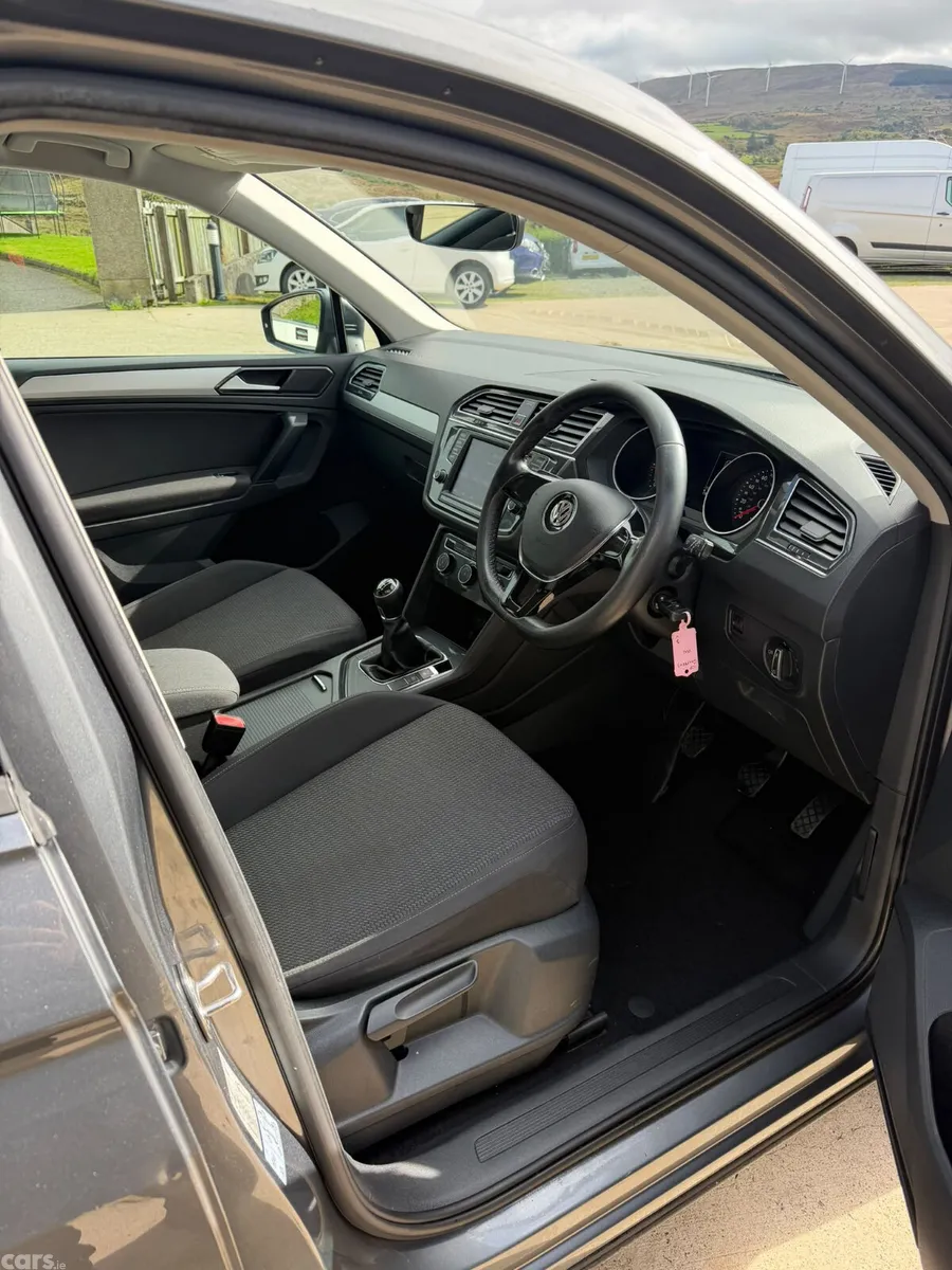 Volkswagen Tiguan SUV, Diesel, 2017, Grey