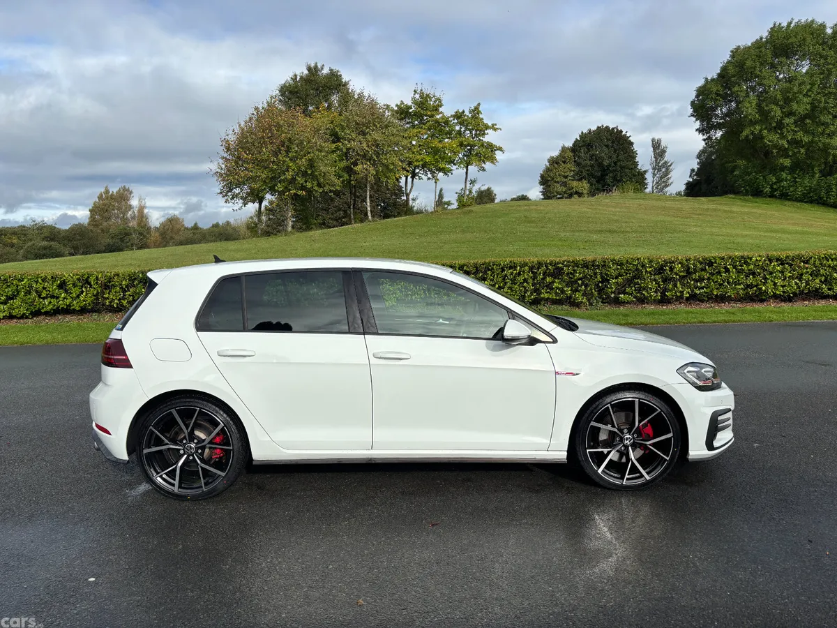 Volkswagen Golf Hatchback, Petrol, 2018, White