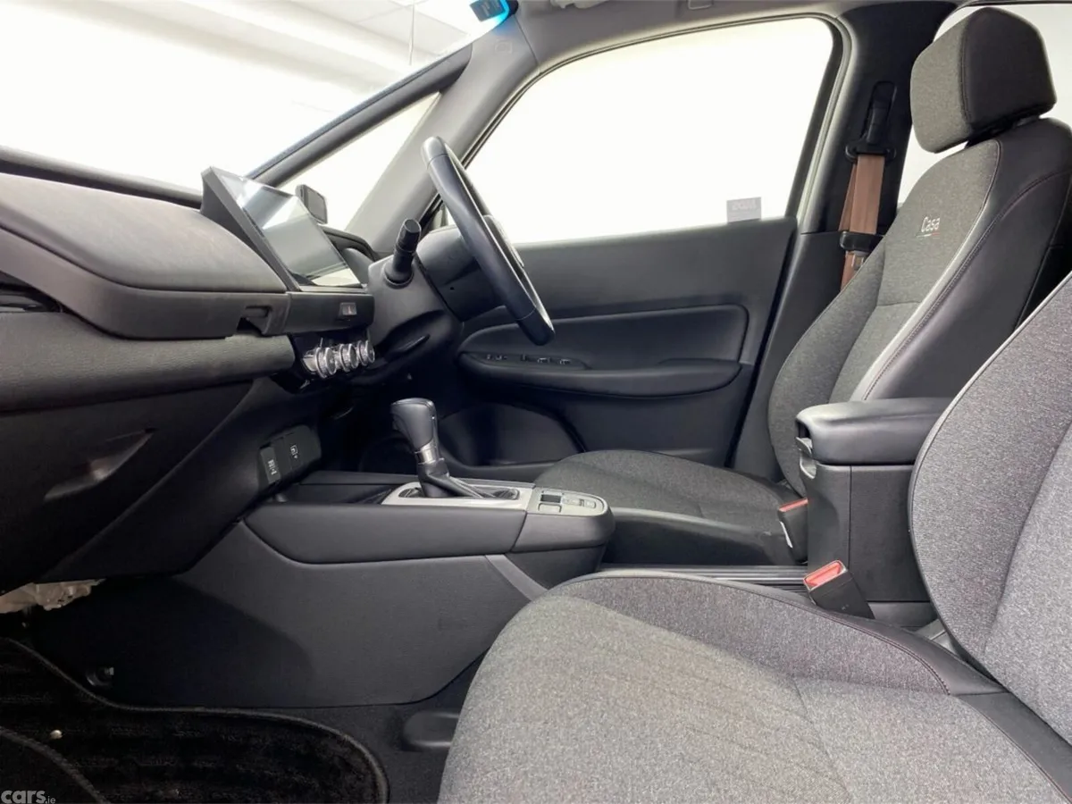 Honda Fit Hatchback, Petrol Hybrid, 2022, White