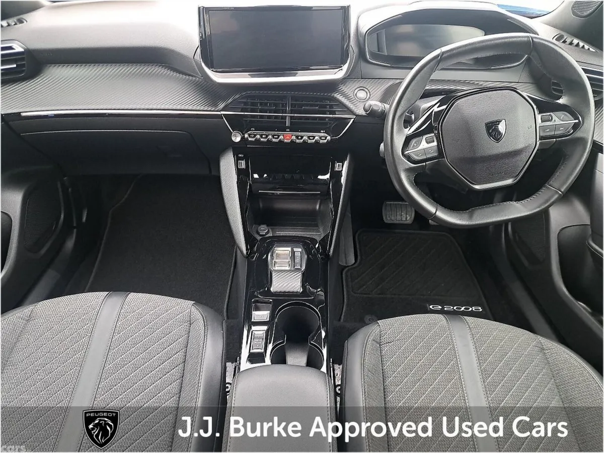 Peugeot 2008 MPV, Electric, 2024, Blue