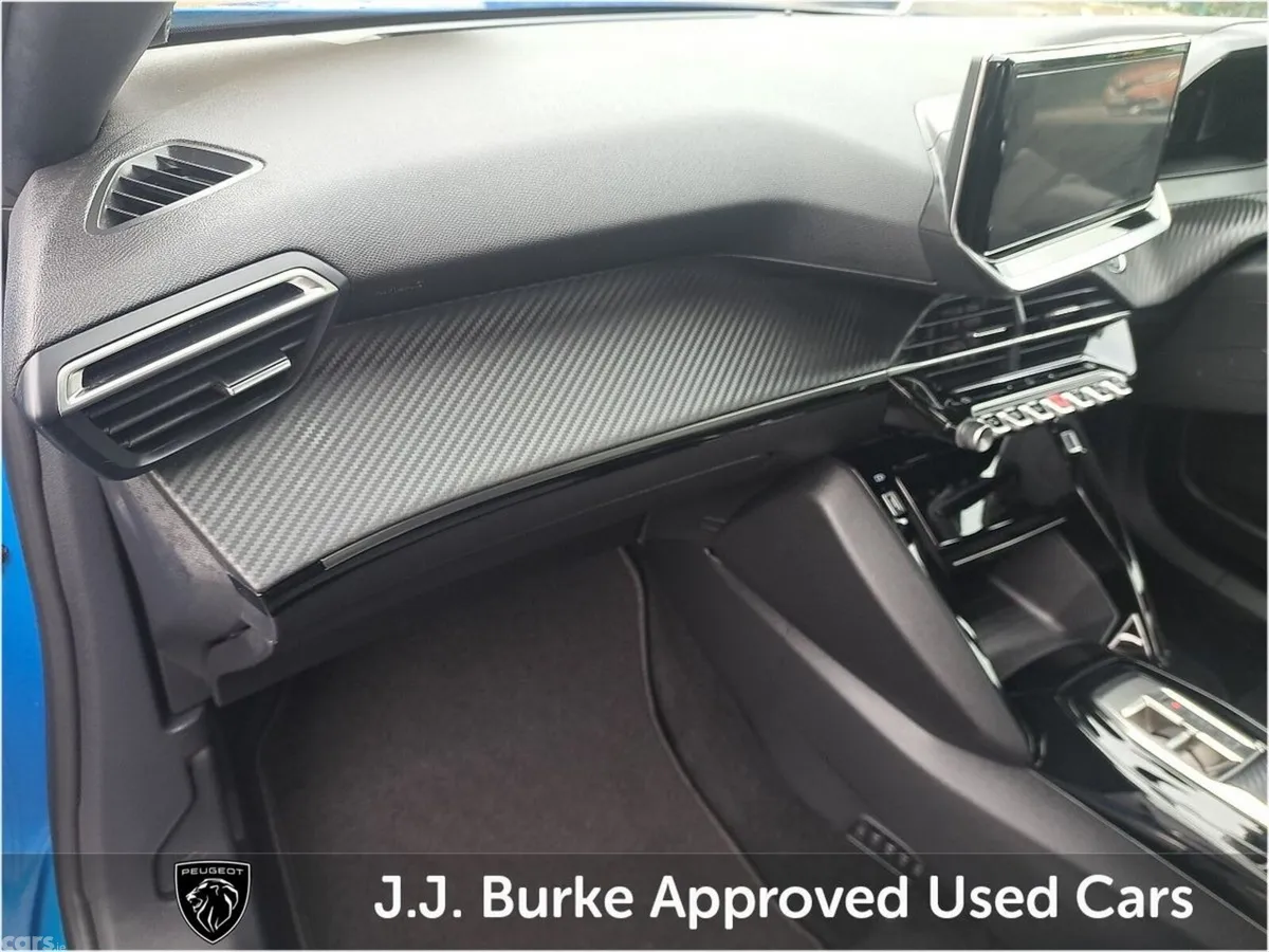 Peugeot 2008 MPV, Electric, 2024, Blue