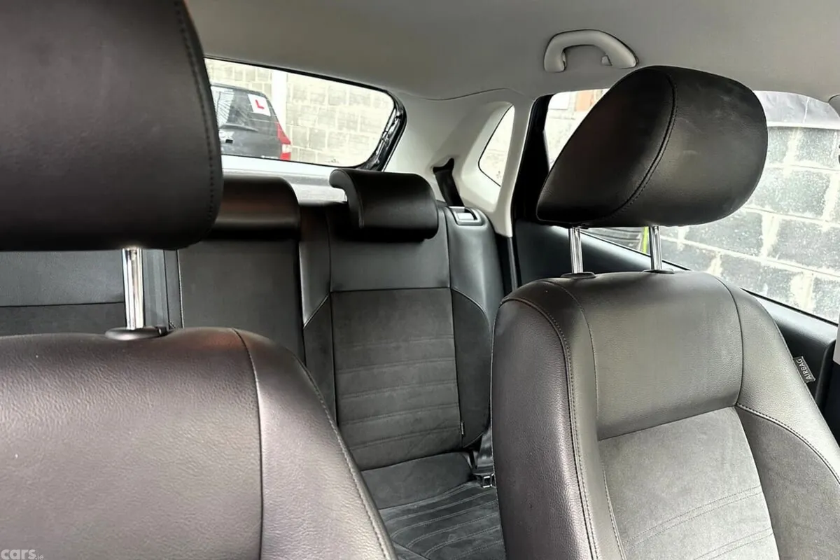 Volkswagen Polo Hatchback, Petrol, 2016, Black