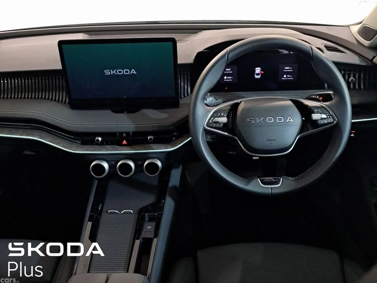 Skoda Superb Saloon, Petrol Plug-in Hybrid, 2026, White