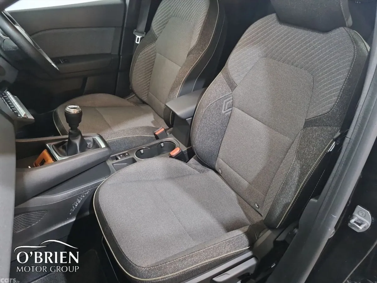 Renault Captur Hatchback, Petrol, 2026, Black
