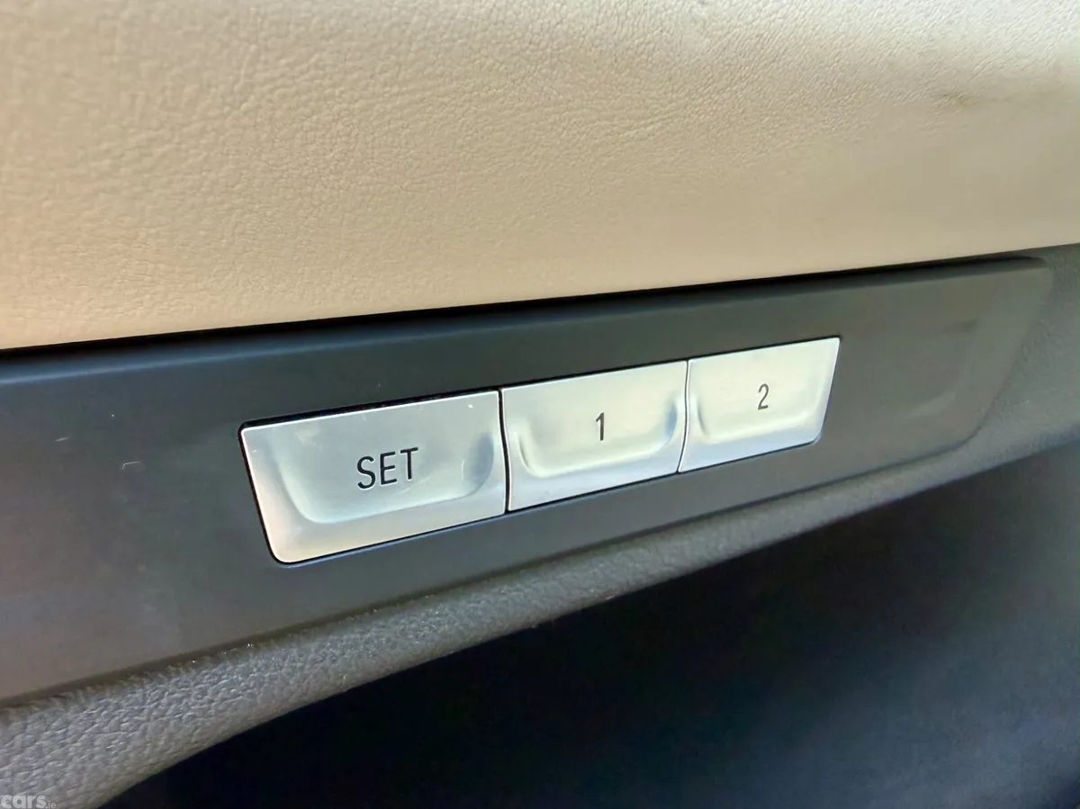 BMW 7-Series Saloon, Diesel, 2017, Black