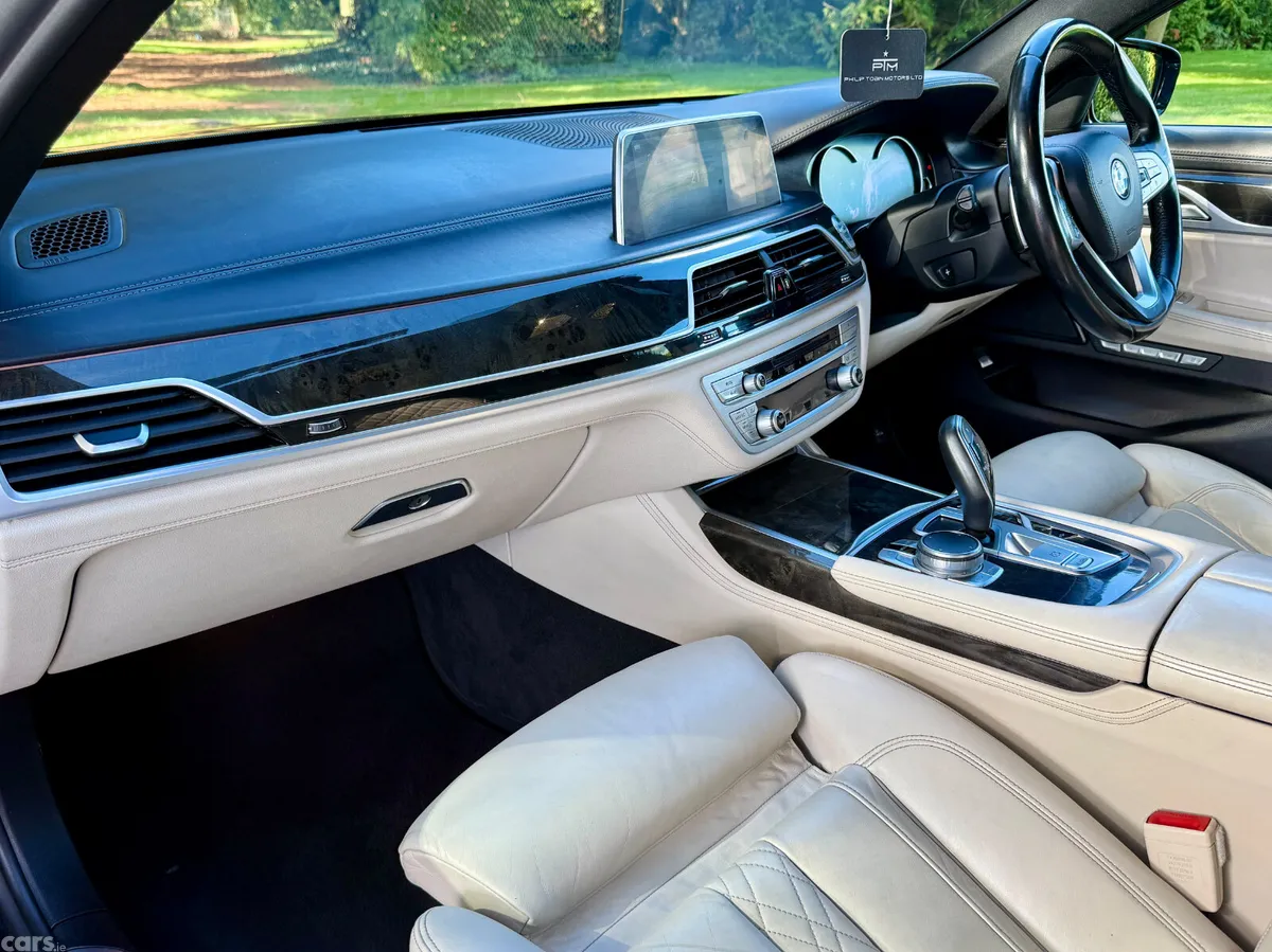 BMW 7-Series Saloon, Diesel, 2017, Black