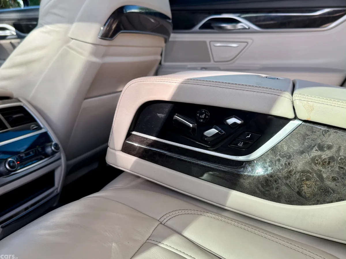 BMW 7-Series Saloon, Diesel, 2017, Black