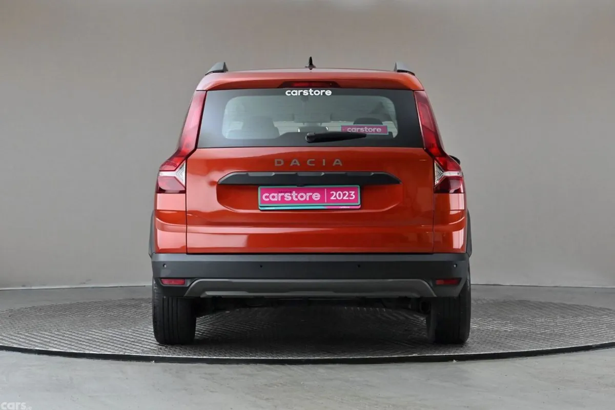 Dacia Jogger MPV, Petrol, 2023, Brown