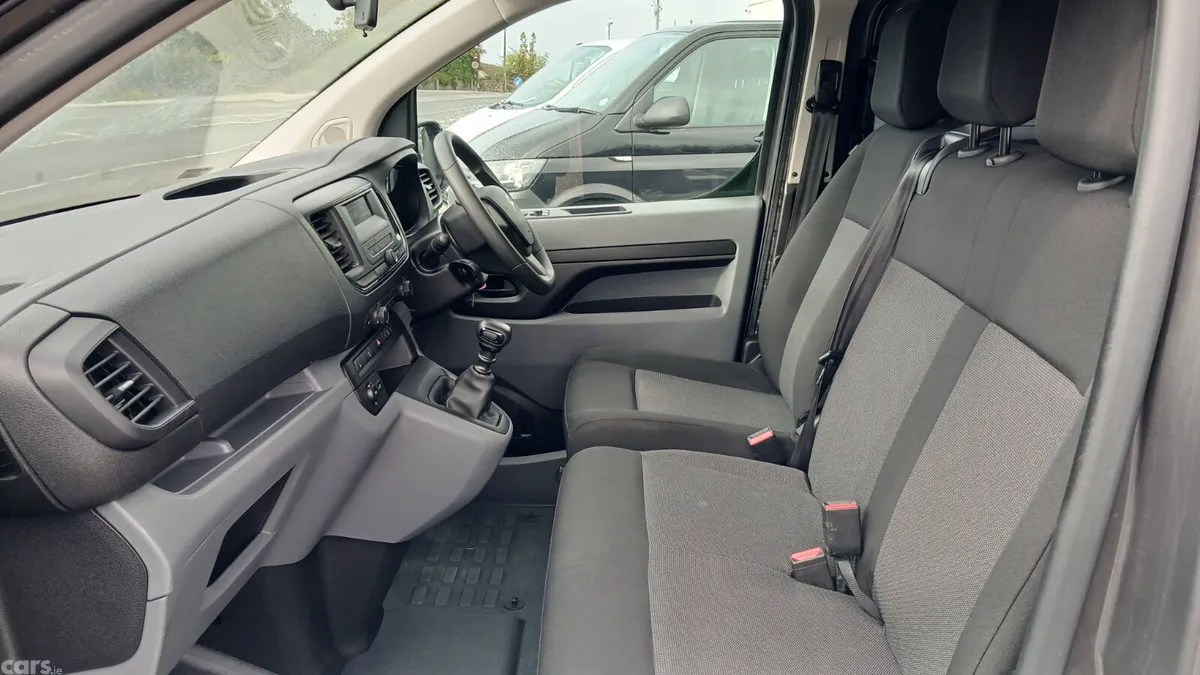 Citroen Spacetourer Estate, Diesel, 2022, Grey