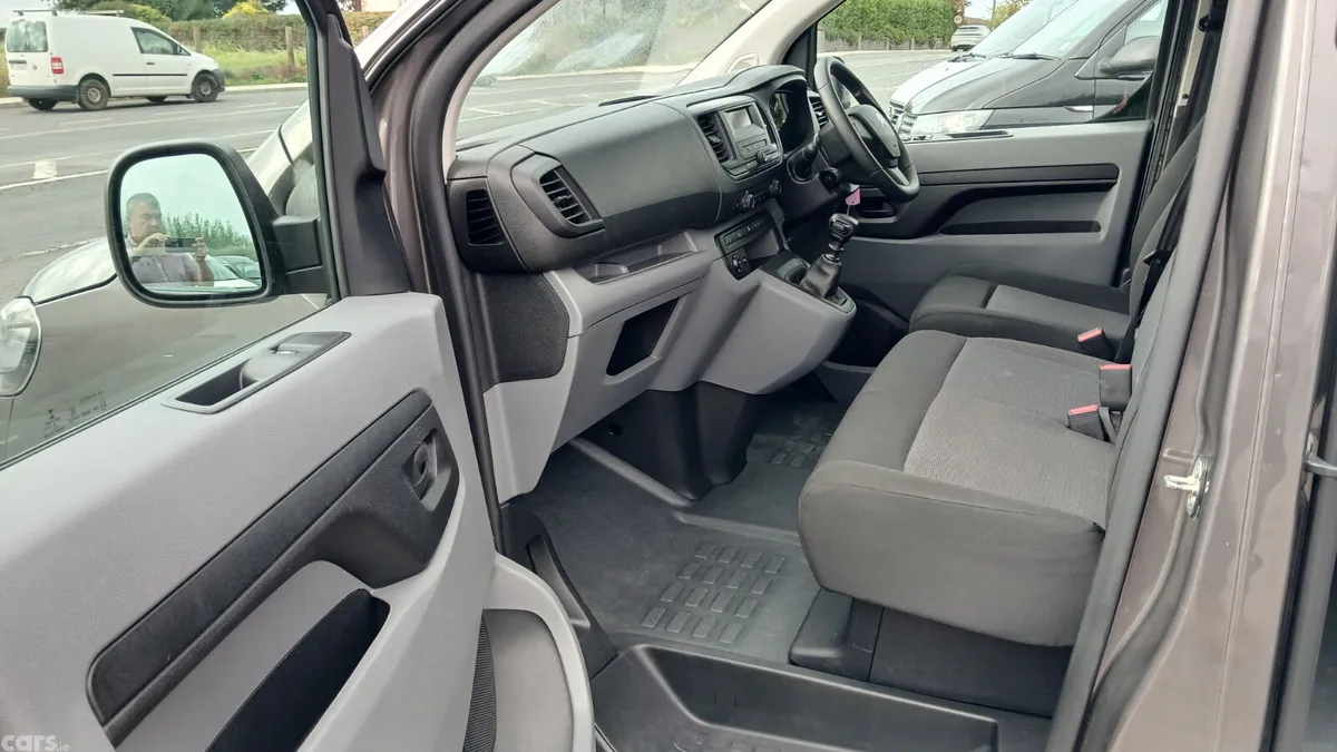 Citroen Spacetourer Estate, Diesel, 2022, Grey