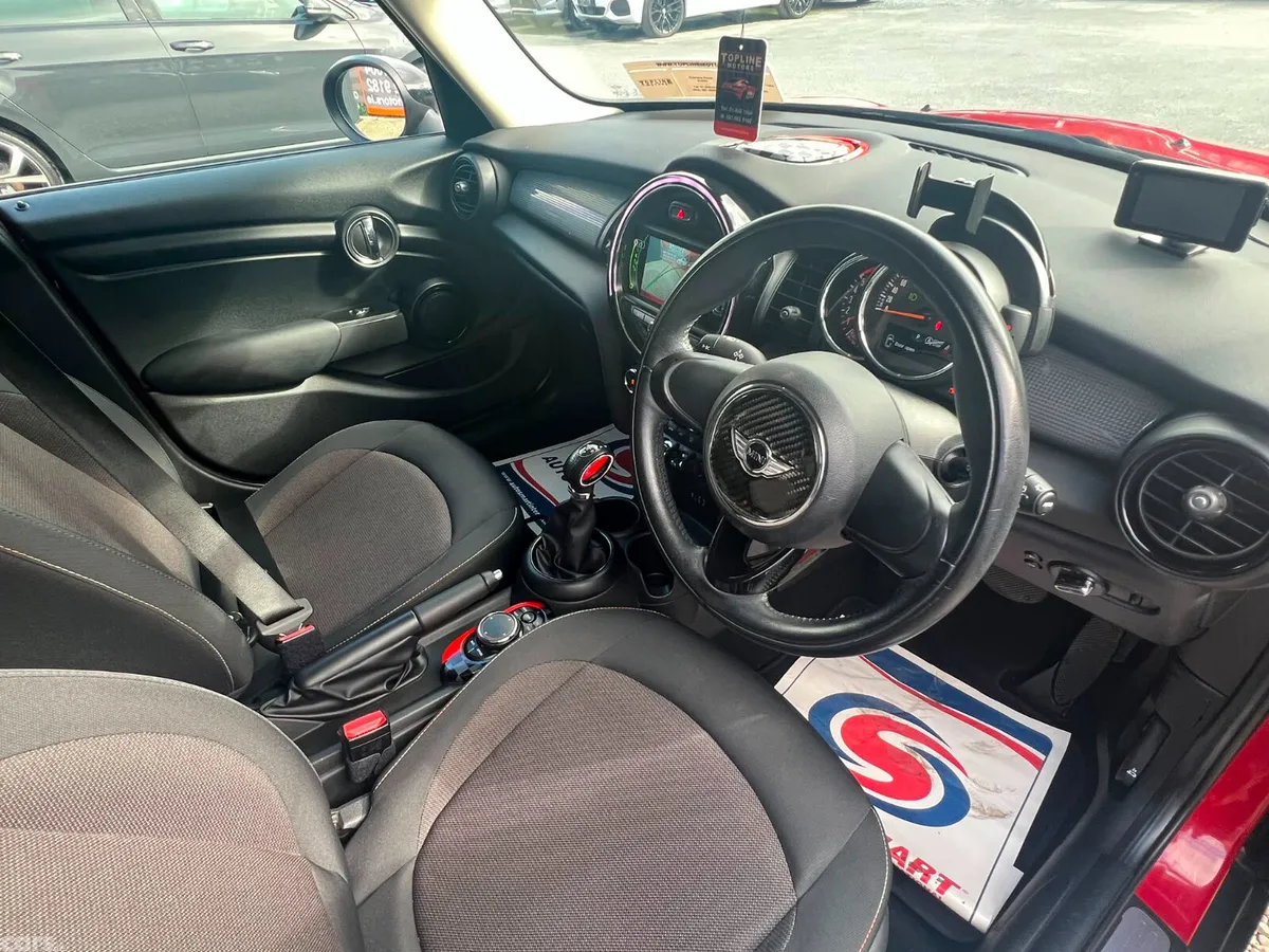 Mini Cooper Hatchback, Diesel, 2017, Red