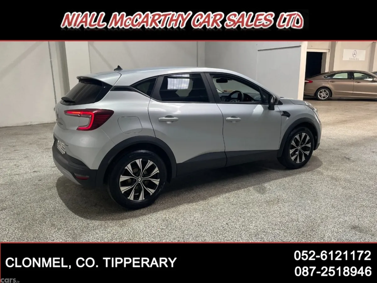 Renault Captur Hatchback, Petrol, 2024, Grey
