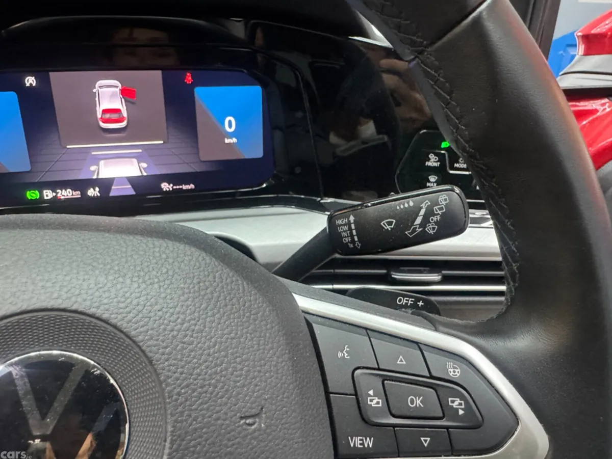 Volkswagen Golf Hatchback, Diesel, 2023, Red