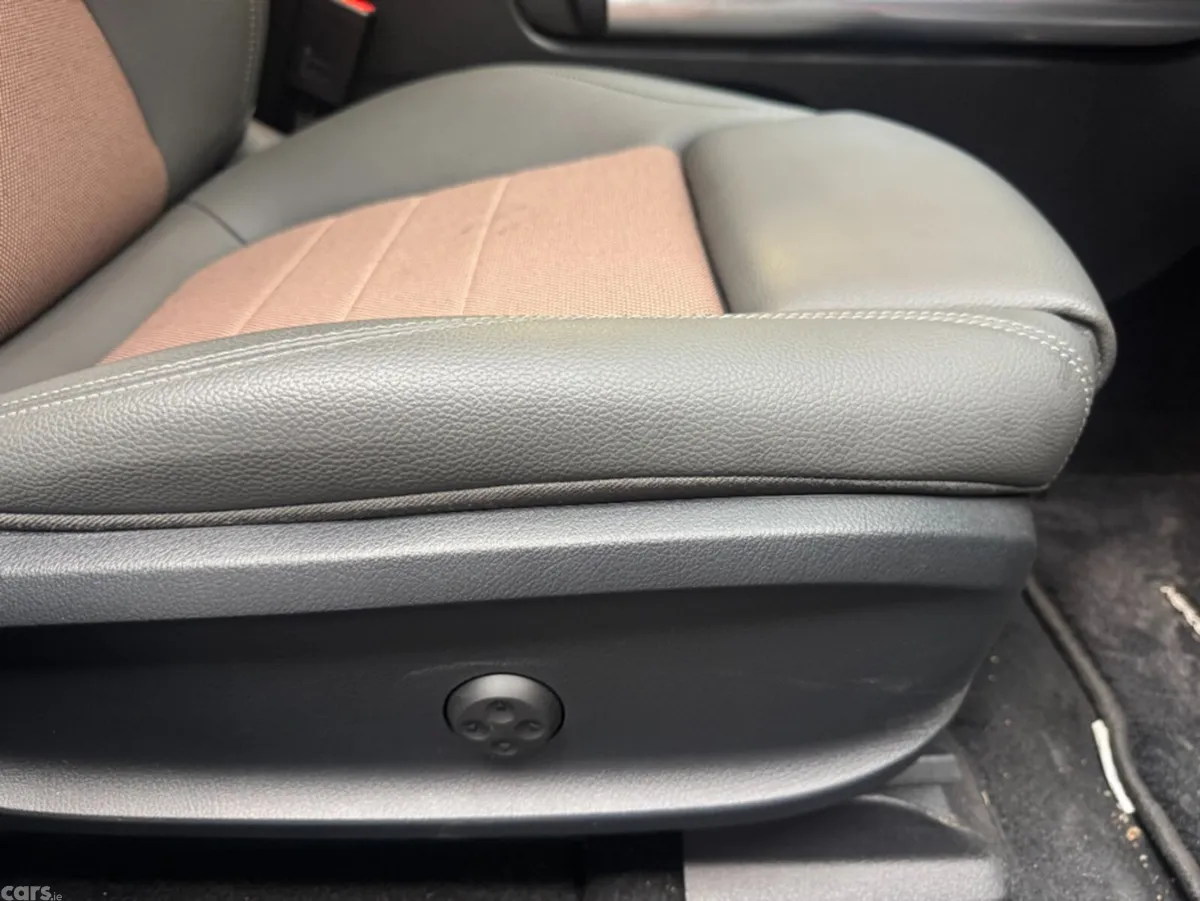 Mercedes-Benz EQA SUV, Electric, 2023, Grey