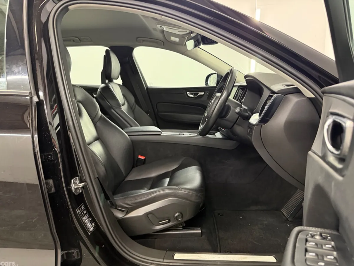 Volvo XC60 Estate, Diesel, 2018, Black