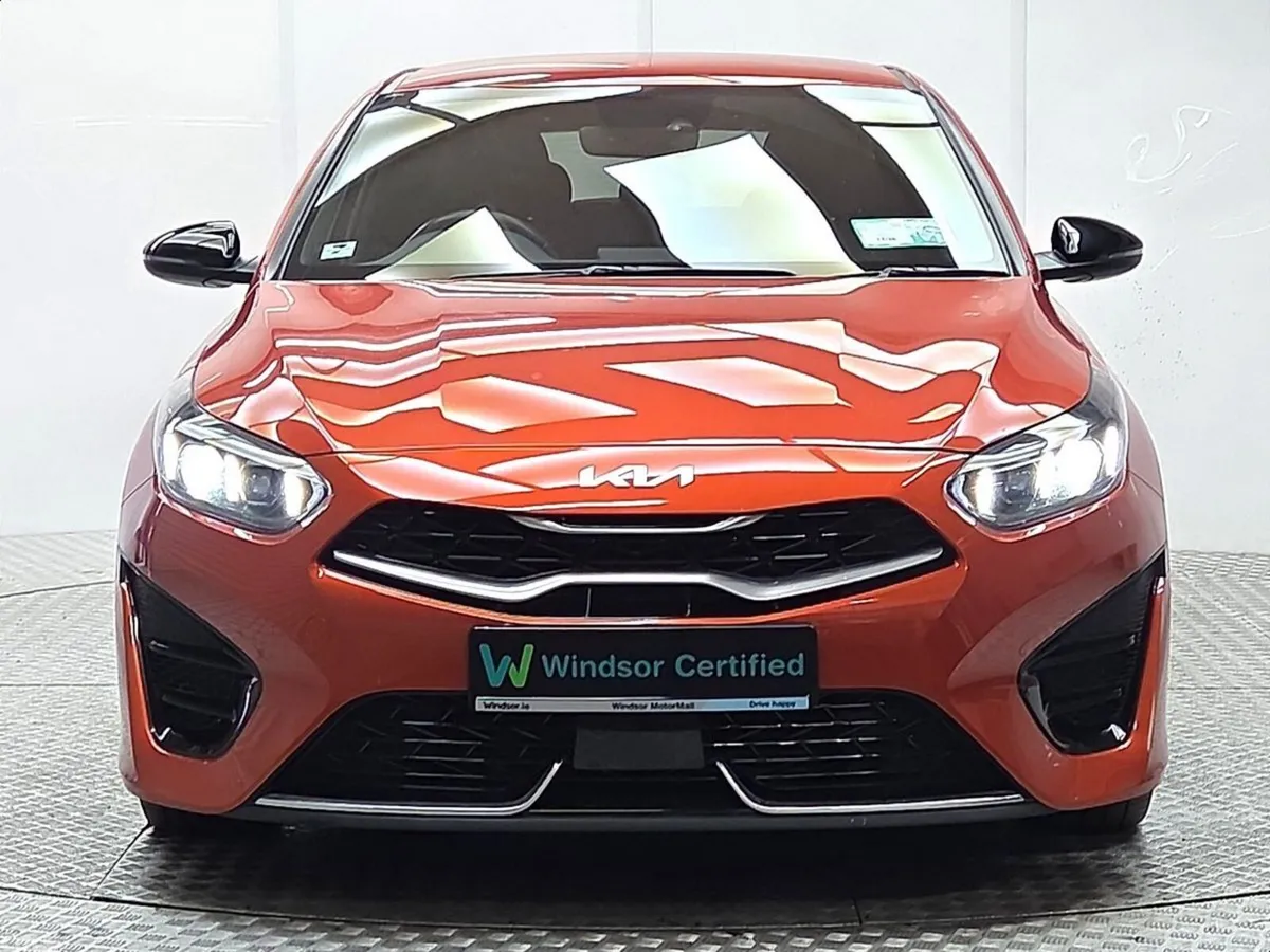 Kia Ceed Hatchback, Diesel Hybrid, 2023, Orange