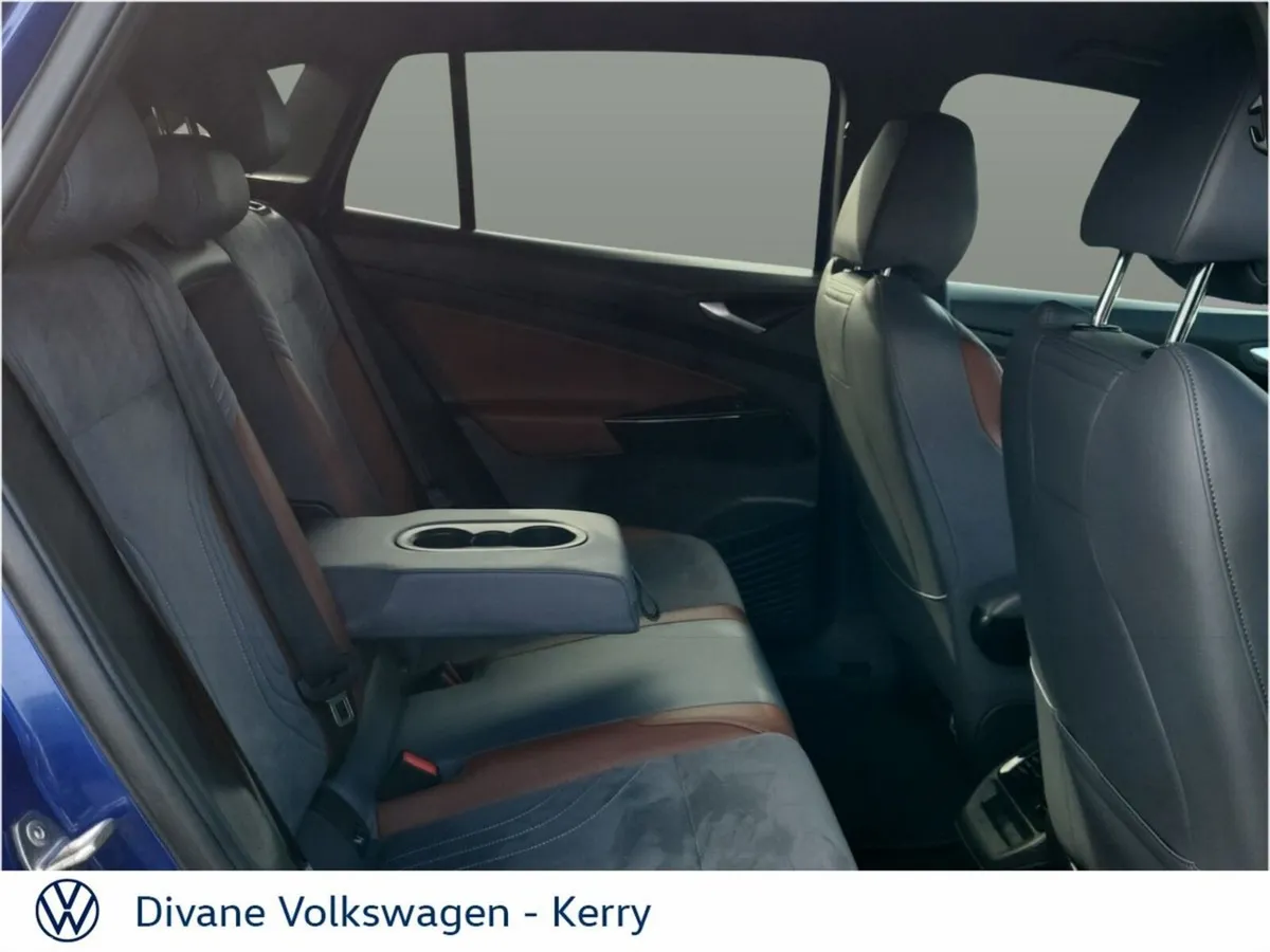 Volkswagen ID.4 Hatchback, Electric, 2021, Blue