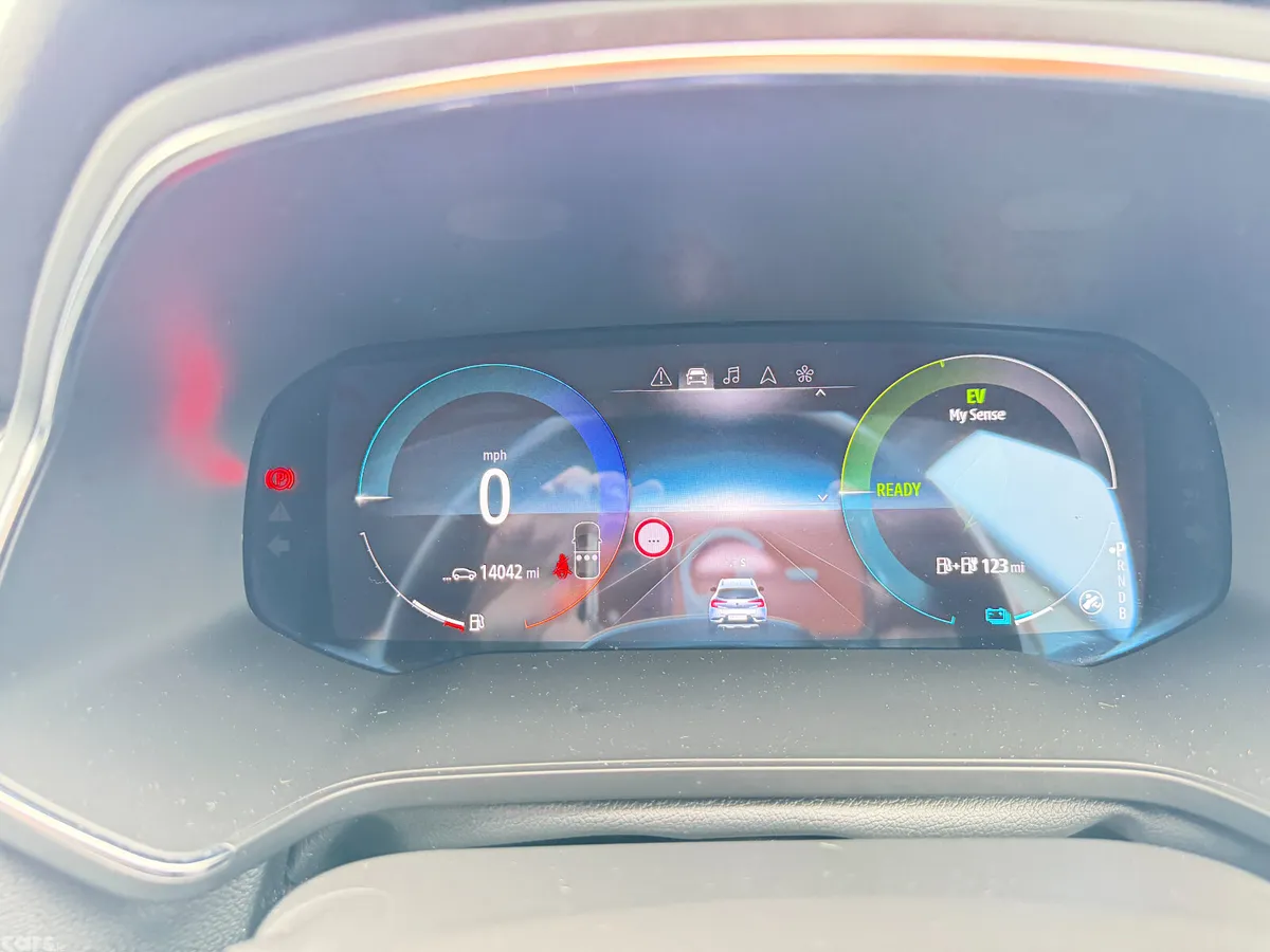 Renault Captur Hatchback, Petrol Plug-in Hybrid, 2023, Other