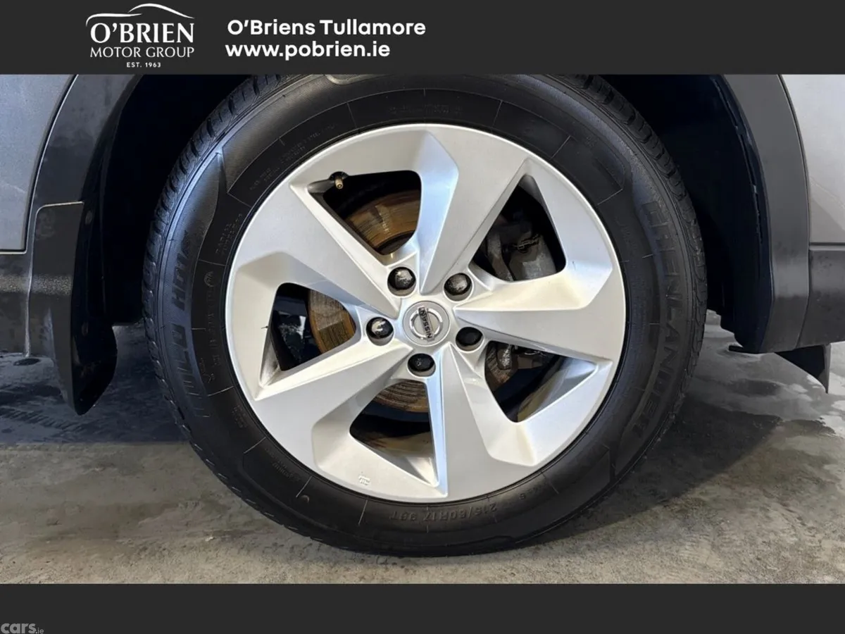 Nissan Qashqai MPV, Petrol, 2021, Grey