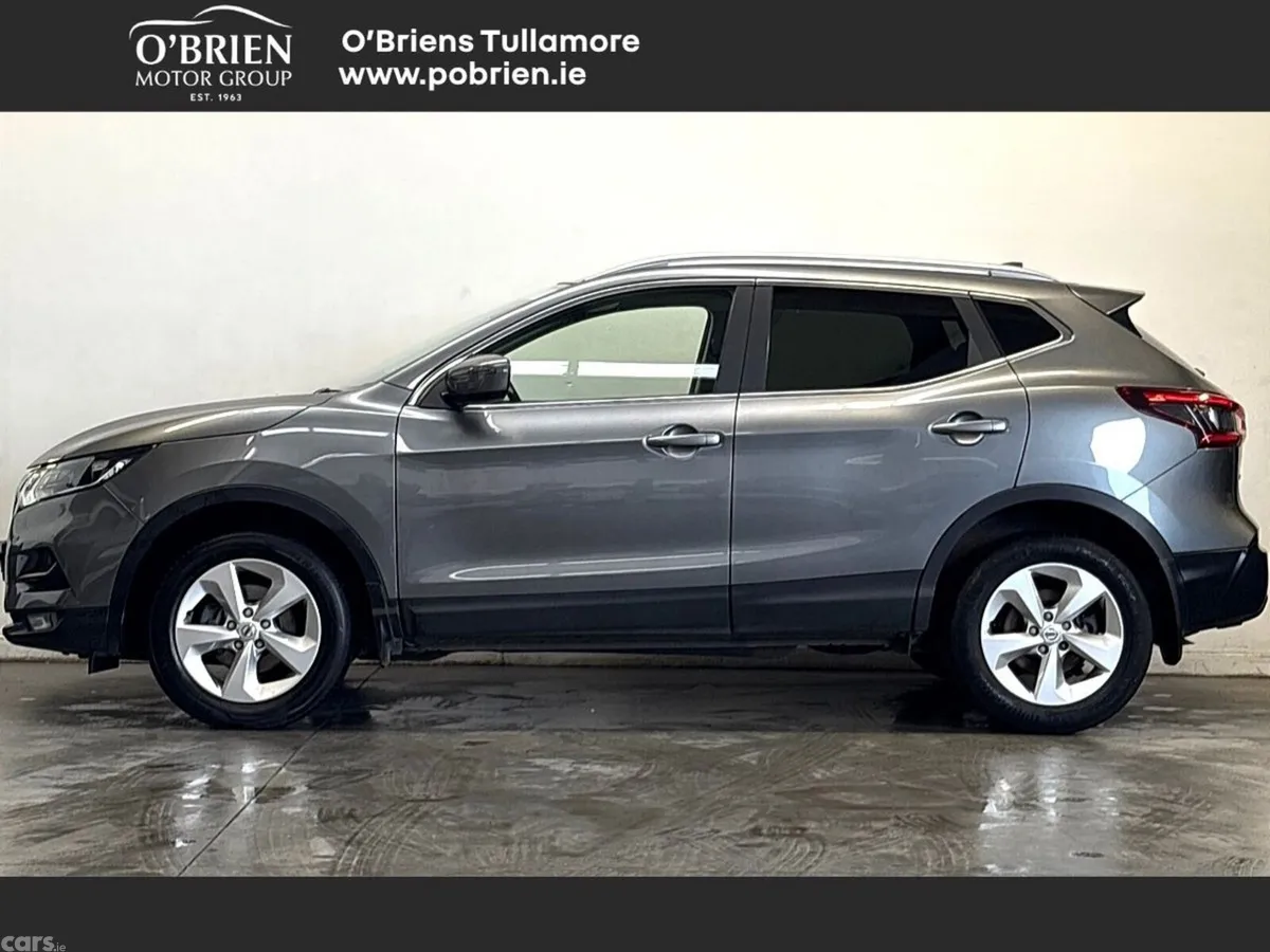 Nissan Qashqai MPV, Petrol, 2021, Grey