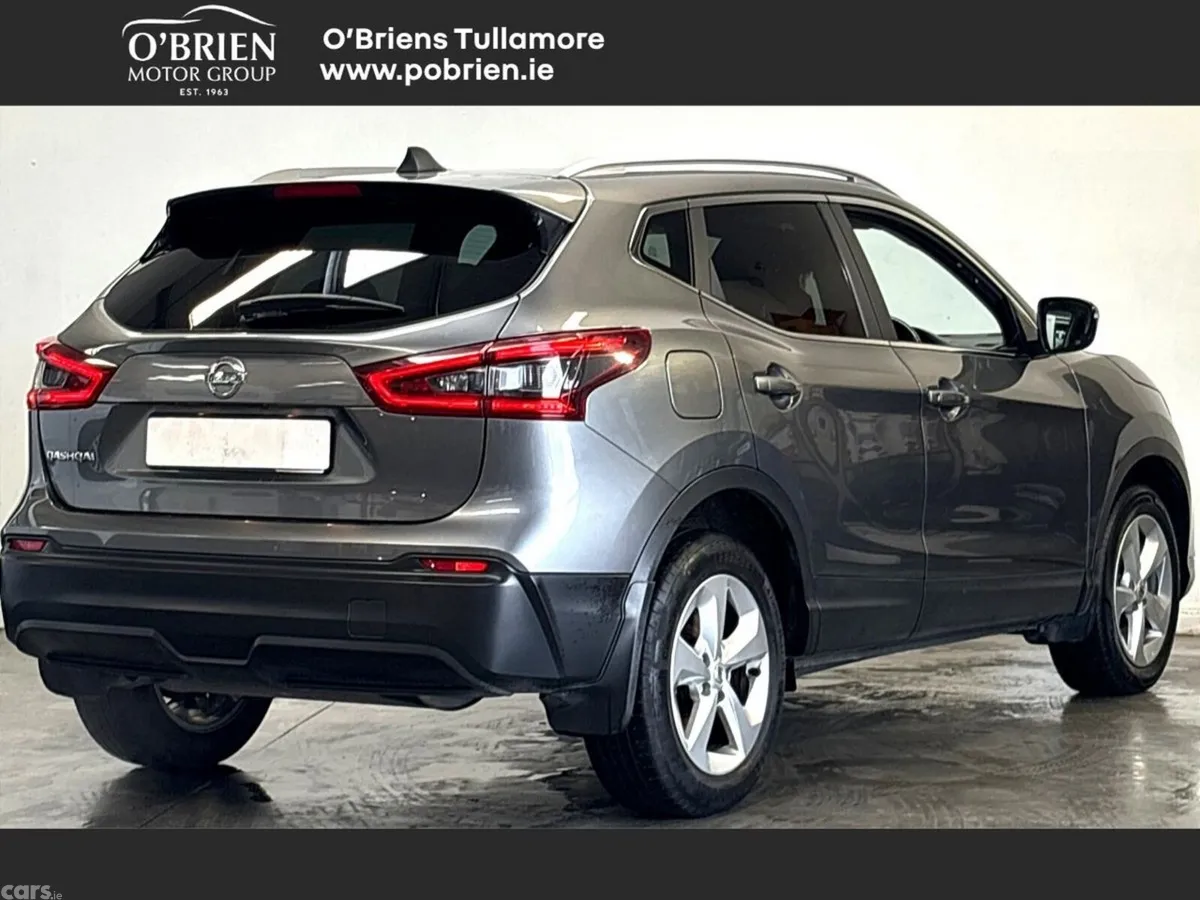 Nissan Qashqai MPV, Petrol, 2021, Grey