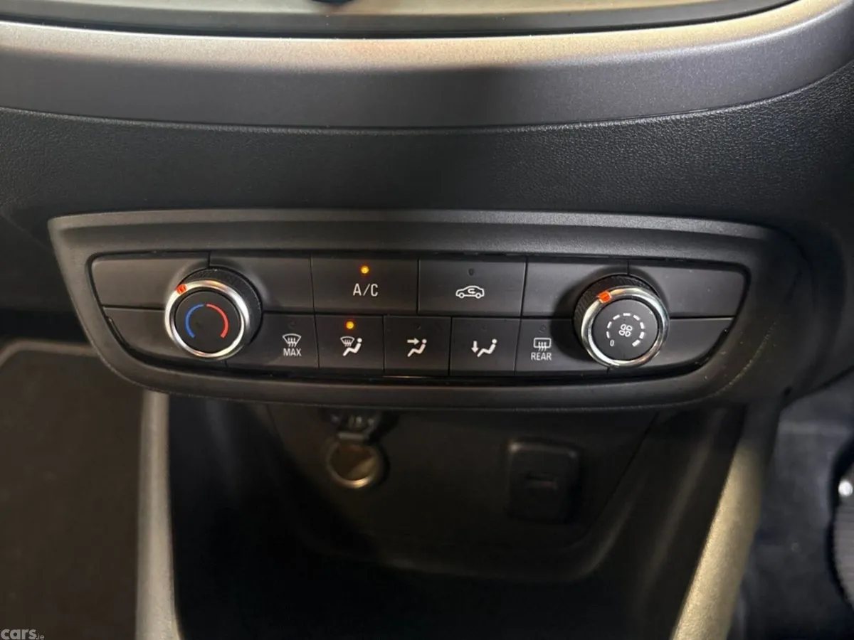 Opel Crossland SUV, Diesel, 2024, Black