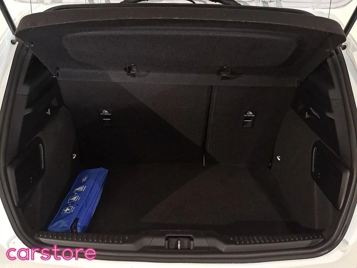 Ford Focus Hatchback, Petrol, 2023, White