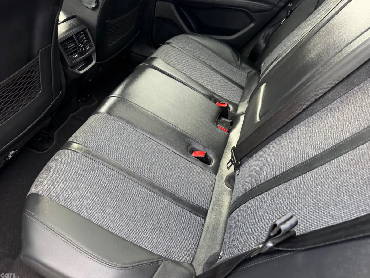 Peugeot 3008 MPV, Petrol, 2020, Grey