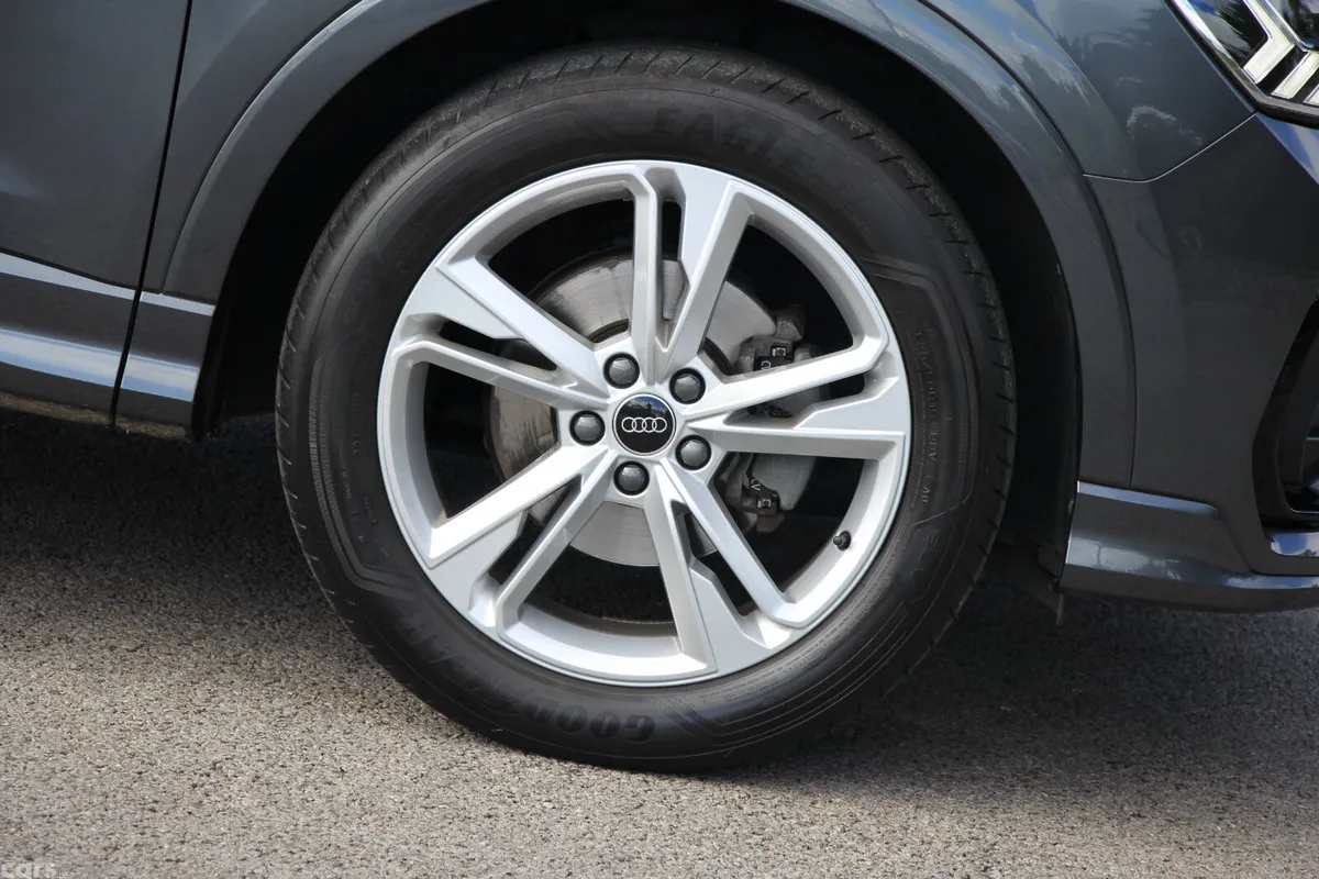 Audi Q3 SUV, Diesel, 2024, Grey