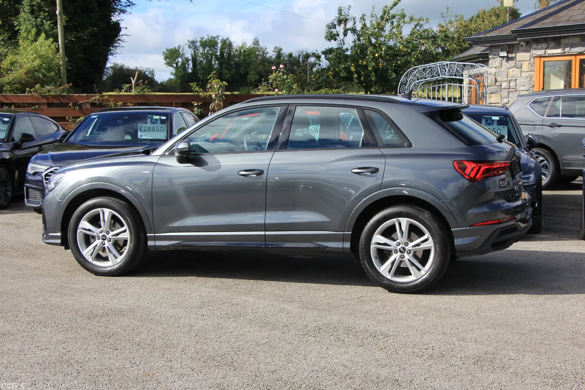 Audi Q3 SUV, Diesel, 2024, Grey