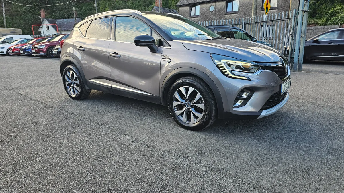 Renault Captur Hatchback, Petrol Plug-in Hybrid, 2021, Grey