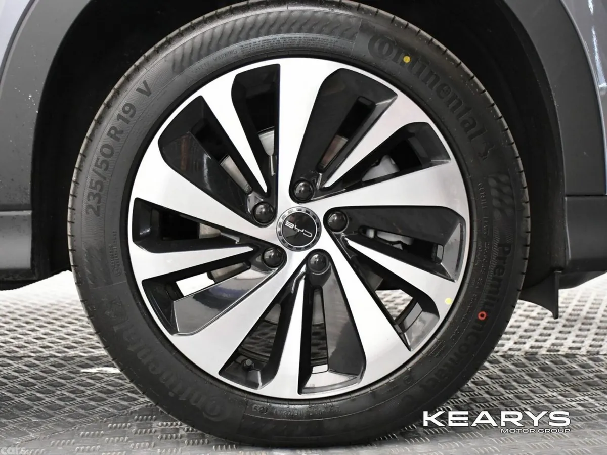 BYD SEAL U SUV, Petrol Plug-in Hybrid, 2026, Grey