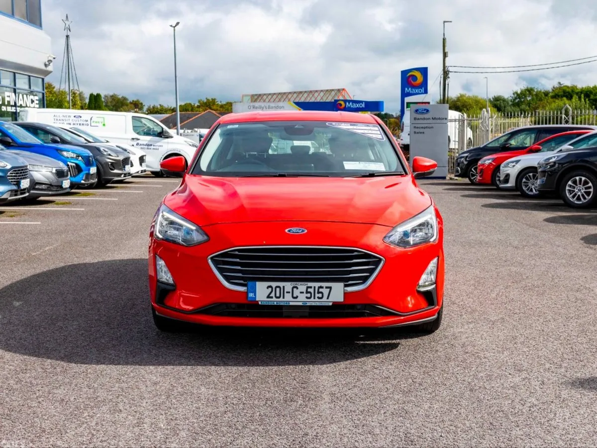 Ford Focus Hatchback, Diesel, 2020, Red