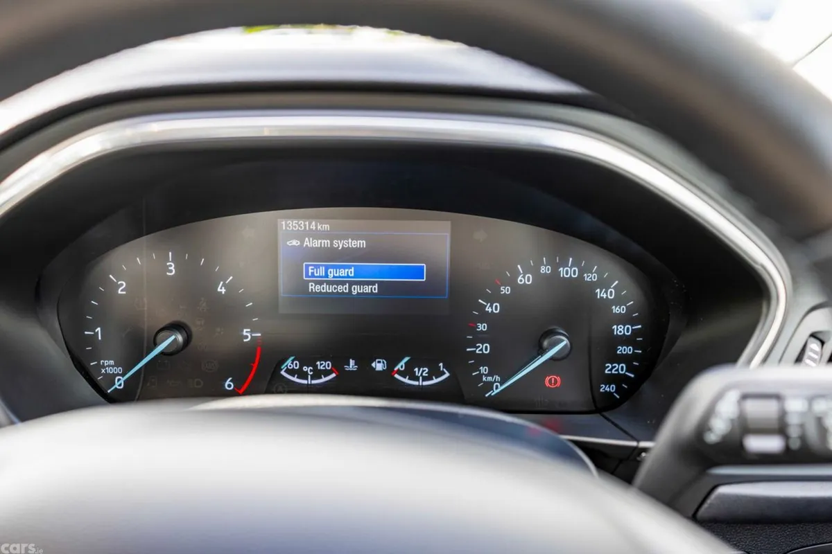 Ford Focus Hatchback, Diesel, 2020, Red