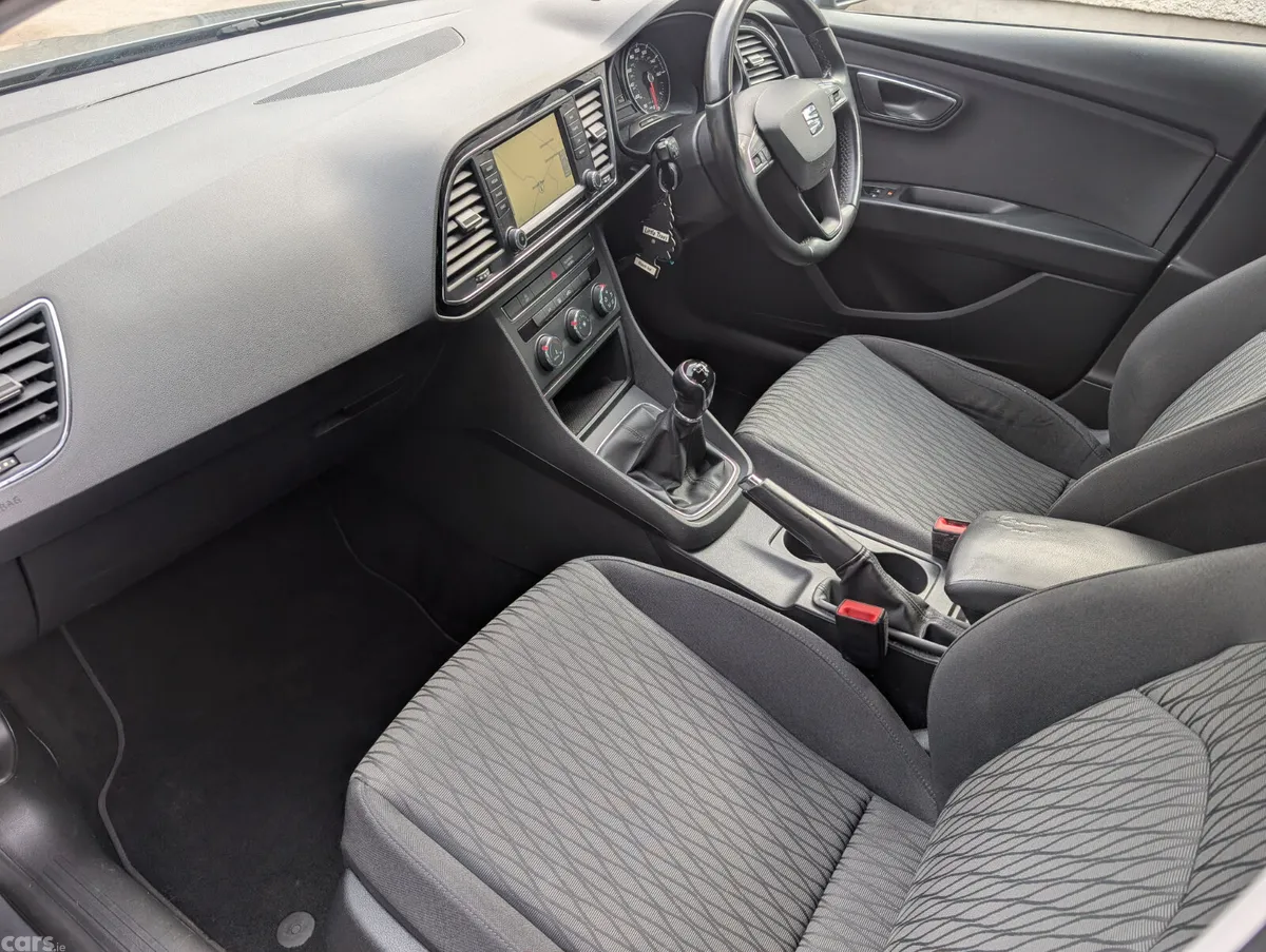 SEAT Leon Hatchback, Diesel, 2016, Grey