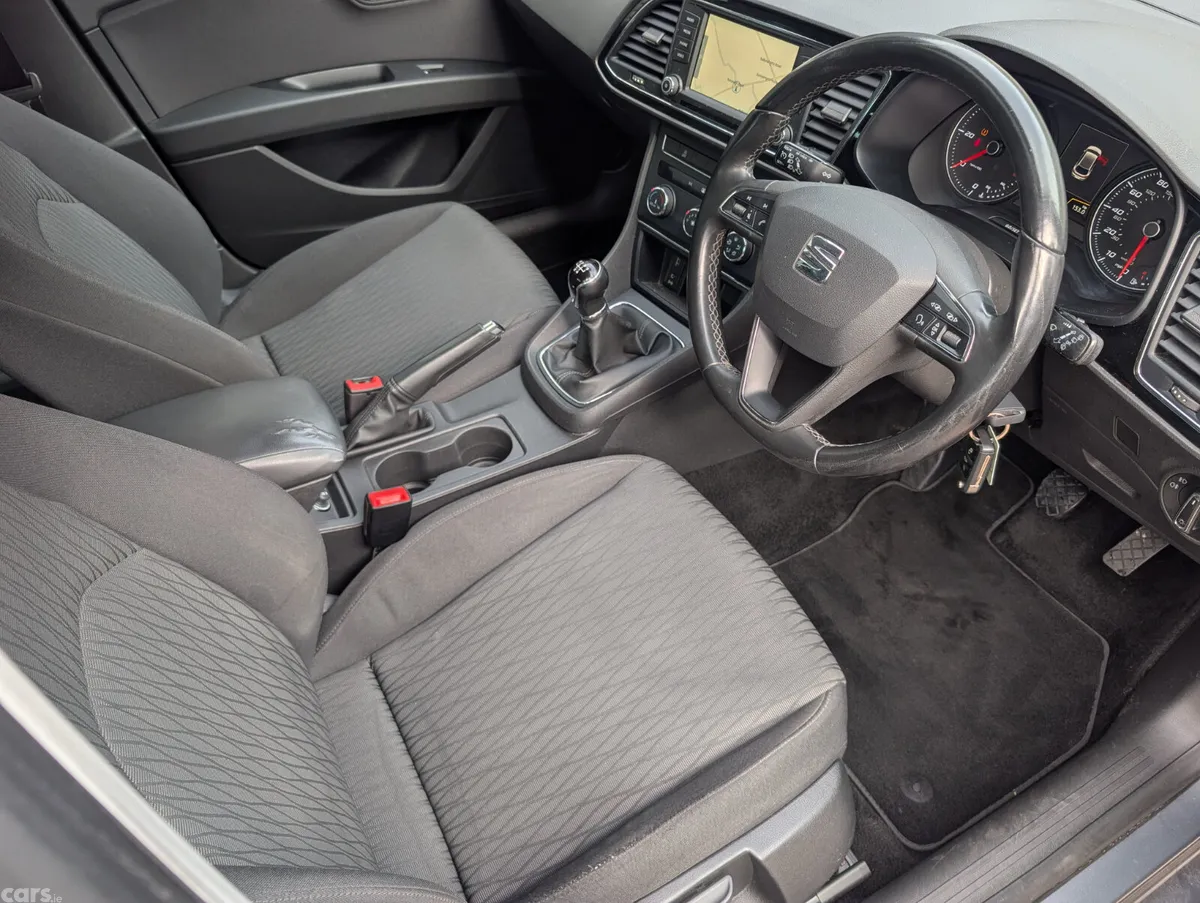 SEAT Leon Hatchback, Diesel, 2016, Grey