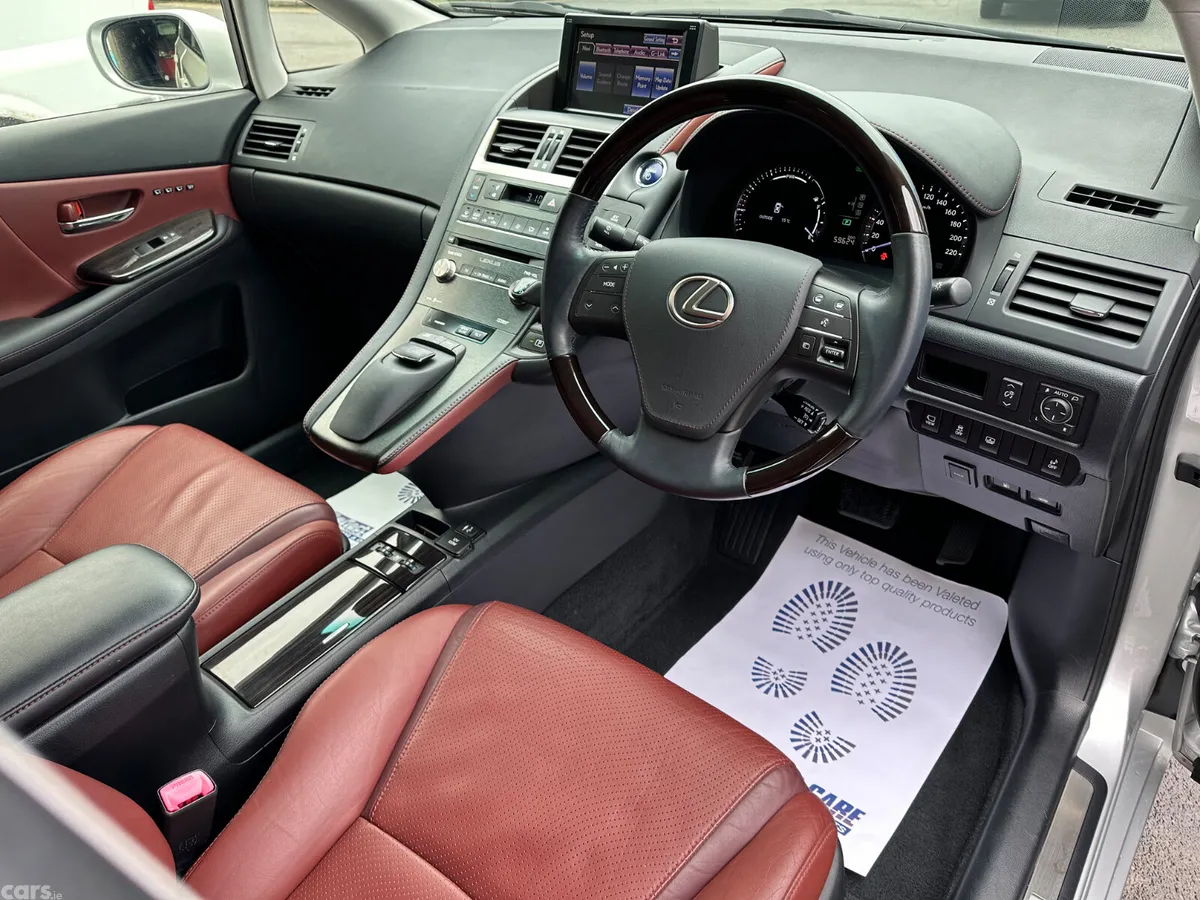 Lexus HS Saloon, Petrol Hybrid, 2013, Silver