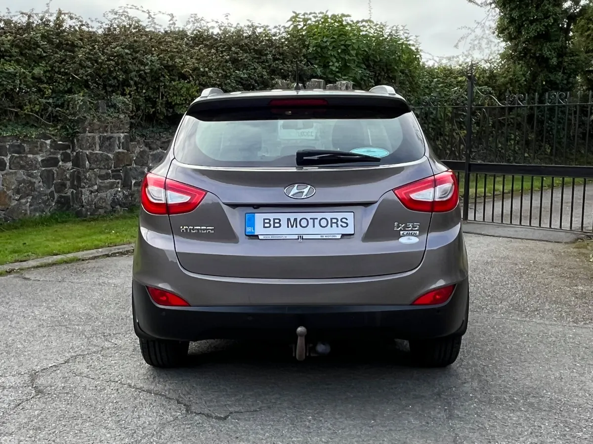 Hyundai ix35 SUV, Diesel, 2015, Brown