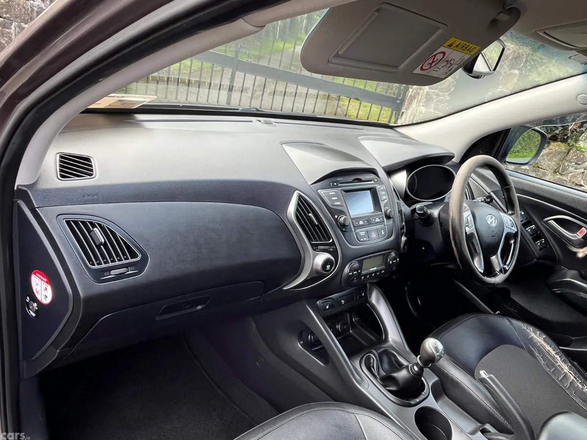 Hyundai ix35 SUV, Diesel, 2015, Brown