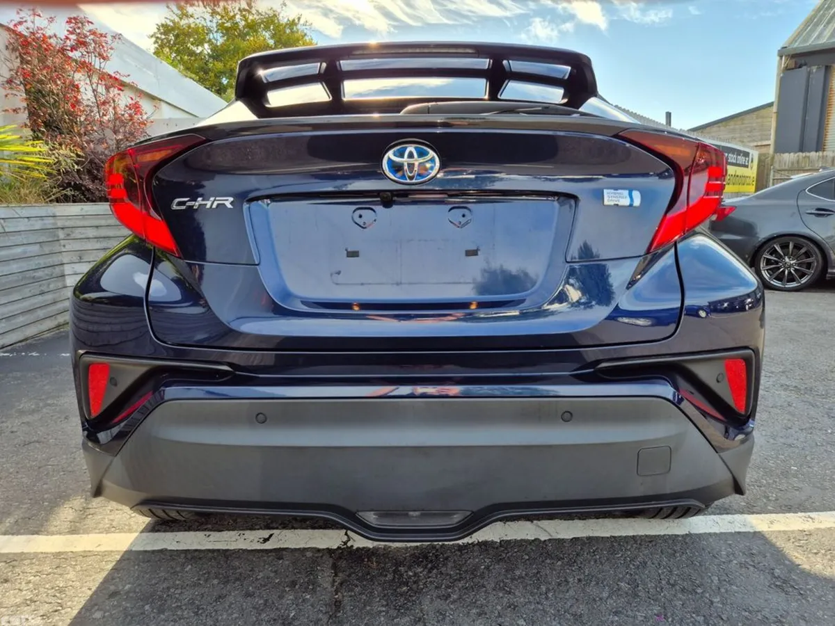 Toyota C-HR SUV, Petrol Hybrid, 2021, Blue
