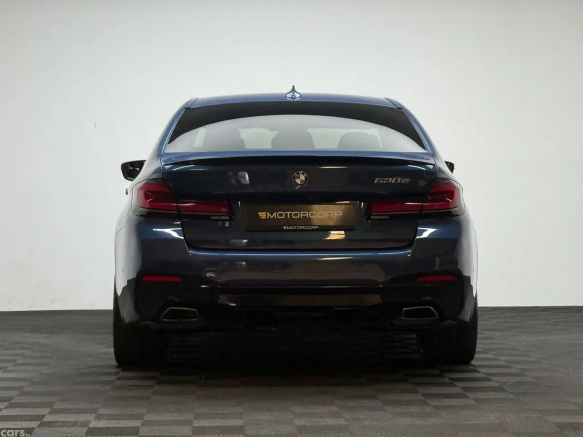 BMW 5-Series Saloon, Petrol Plug-in Hybrid, 2021, Blue