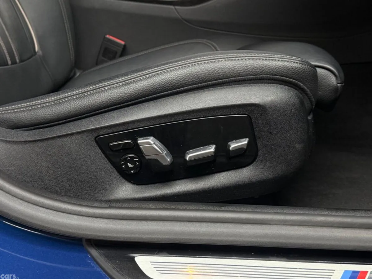 BMW 5-Series Saloon, Petrol Plug-in Hybrid, 2021, Blue