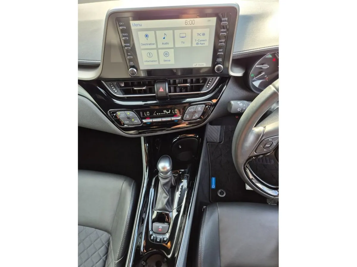 Toyota C-HR SUV, Petrol Hybrid, 2021, Blue
