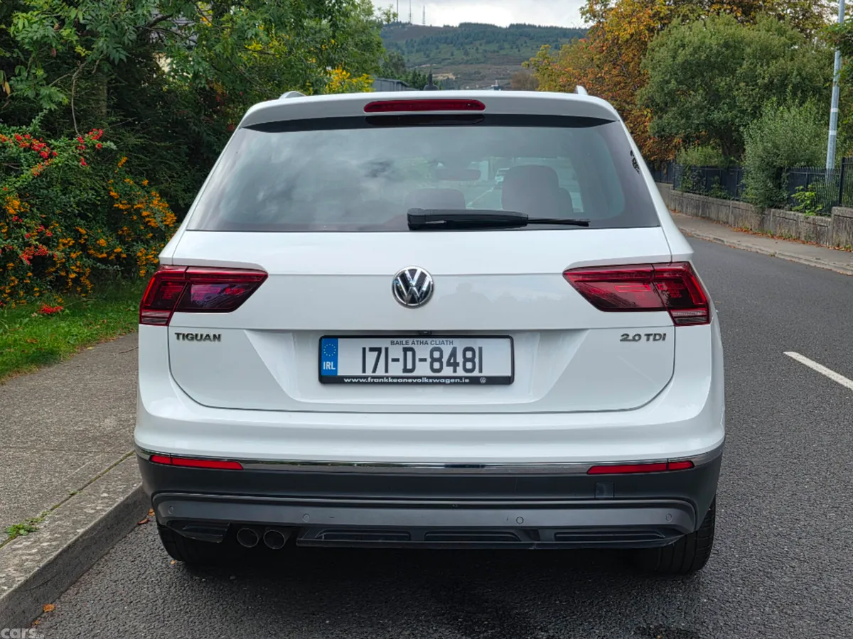 Volkswagen Tiguan Hatchback, Diesel, 2017, White