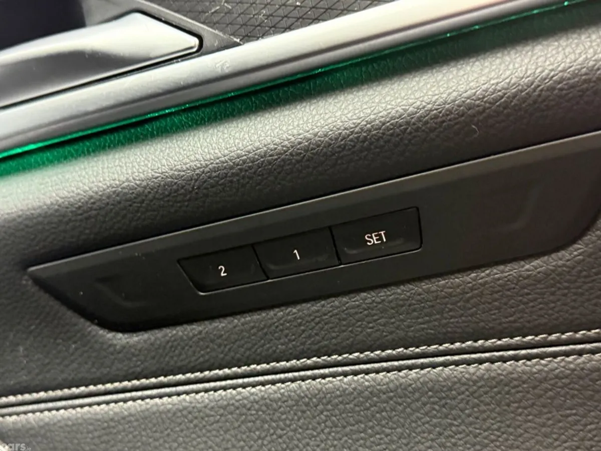 BMW 5-Series Saloon, Petrol Plug-in Hybrid, 2021, Blue